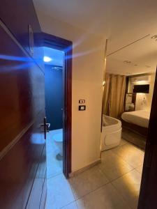 Sphinx Middle East stay & tours