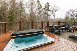 Deluxe Ski in-out - HotTub - Fire - PingPong - View