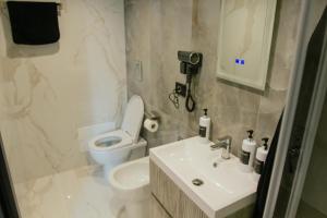 Pietrarsa Street Room