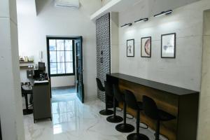 Pietrarsa Street Room