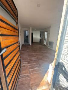 Depto 1 Patio y Garage Depto 2 con Terraza y Parilla