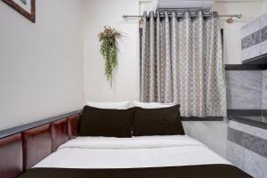 Townhouse Koramangala Road Complex Formerly Parkash Tower