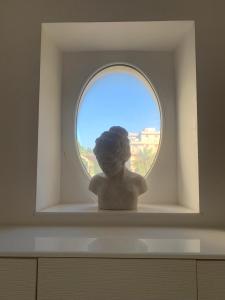 Rome, Beautiful Apartment in a Vintage Building