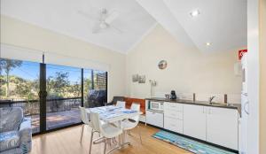 Relaxing Beach shack at the Footprints complex