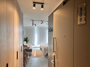 A pasos del Movistar Arena, climatizado y con cama King