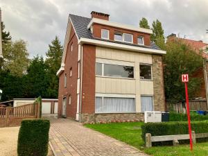 Charming Sunny 100m2 Entire Apartment with 2 bedrooms