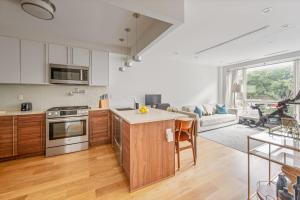 Withers by Rove Travel 1BR Williamsburg Apt