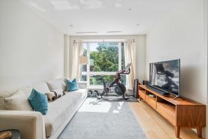 Withers by Rove Travel 1BR Williamsburg Apt