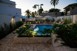 Beach house, pé na areia, vista para o mar e Ilhabela