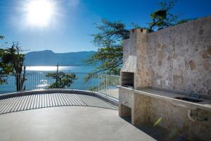 Beach house, pé na areia, vista para o mar e Ilhabela