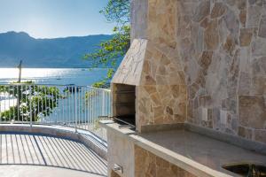 Beach house, pé na areia, vista para o mar e Ilhabela