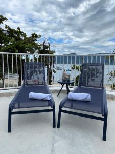 Beach house, pé na areia, vista para o mar e Ilhabela