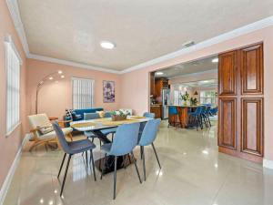 Tropical Bay House-Near By Brickell, Wynwood and South Beach