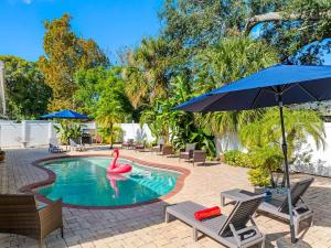Luxury Tampa Pool Oasis 5BR Perfect for Groups