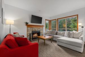 2BR in Painted Cliff, Ski In, Ski Out, Communal Hot Tub, Wood Burning Fireplace, Free Parking
