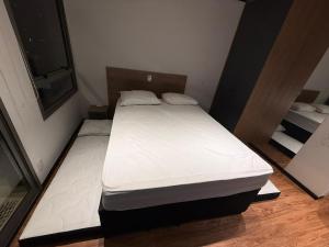 Studio Premium Cama Queen e Recepção 24h em Moema