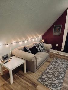 The Dove Room at Stag and Sparrow