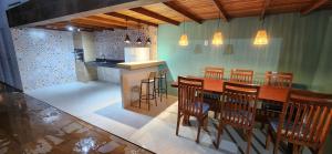 Casa Abade - 4 Quartos - Excelente Localização