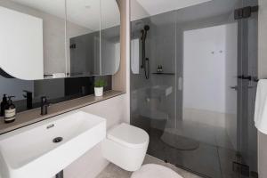 Modern 2-Bed Apartment near Westfield Eastgardens