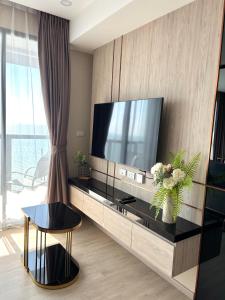 The Panora Pratamnak High Floor Sea View Luxury 1 BDR