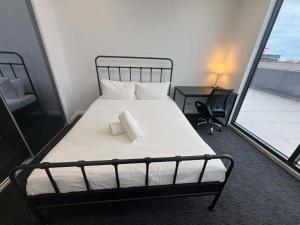 Bright 2-Bedroom Apartment in Eastgardens