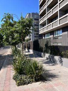 A pasos del Movistar Arena, climatizado y con cama King