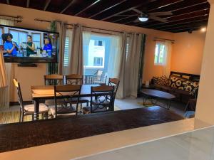 Gorgeous 2 Bedroom Villa at 7Miles Beach, Point Village Negril