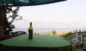 Santa Xenia - Áyioi Pándes