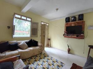 Casa quarto dormitório estudantil em salobrinho para uescquianos