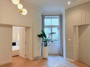 Luxury Residence Prime Location Parking