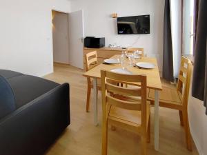 Appartement cosy 4 pers., pied des pistes avec balcon - FR-1-545-59