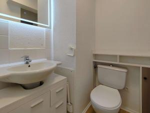 Appartement cosy 4 pers., pied des pistes avec balcon - FR-1-545-59