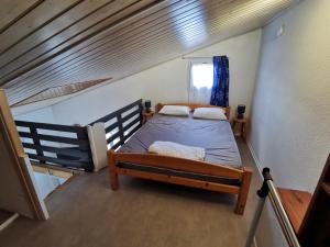 Maisonette avec piscine et parking, proche plage - FR-1-194-343