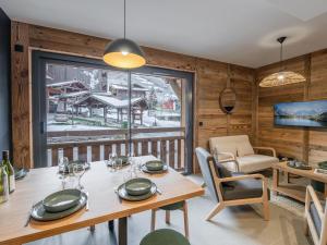 Morzine: Appart 6 pers, 41m², centre, ski-inski-out - FR-1-754-106