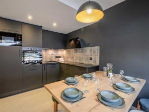 Morzine: Appart 6 pers, 41m², centre, ski-inski-out - FR-1-754-106