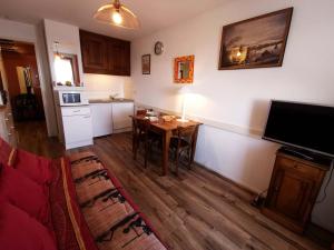 Charmant studio rénové au cœur de Prapoutel - FR-1-771-26