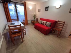 3 pièces - 2 chambres - pied des pistes - FR-1-771-57