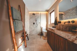 Villa Nuni A Refined, Earthy Retreat in Uluwatu