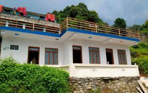 Himadri Homestay Sari Devriyatal