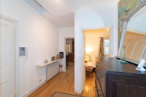 Elegant 2-Bed Historic Flat in Kensington - Pass the Keys