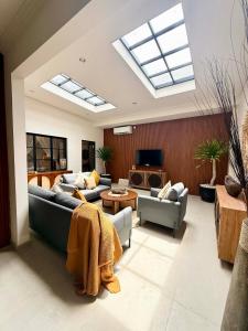 de CINTA Villa - KUTA - 6 bedrooms - Heart of Kuta