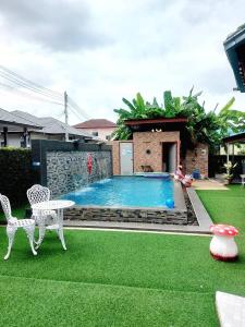 RungrueangPoolvilla รุ่งเรืองพูลวิลล่า