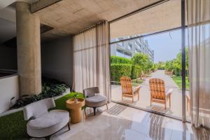 Apartaestudio con Jacuzzi Privado y Vista al Mar