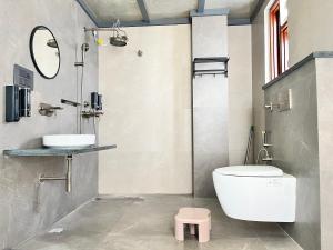 Flora A rooftop with serenity and peace