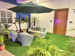 Flora A rooftop with serenity and peace