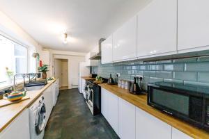 Forster - 6Bdrm Sleeps 12 Good for Contractor