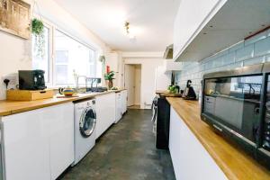 Forster - 6Bdrm Sleeps 12 Good for Contractor