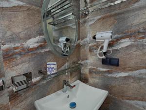 Asai surf inn Arugambay