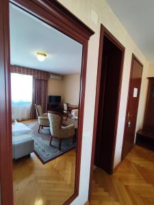 Hotel Ariston - self check in