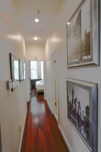 Above Maxwell Wine Bar - Super Central 2Bed 2Bath